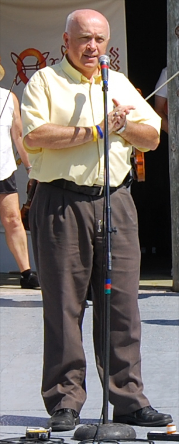 [dsc_5618a.jpg] Bob MacEachern