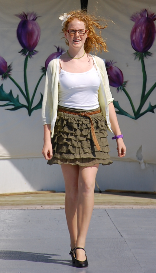[dsc_5698.jpg] Ava Sturm step-dancing