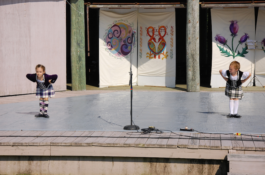 [dsc_5799.jpg] Drea Shepherd and Olivia Burke dancing a highland fling