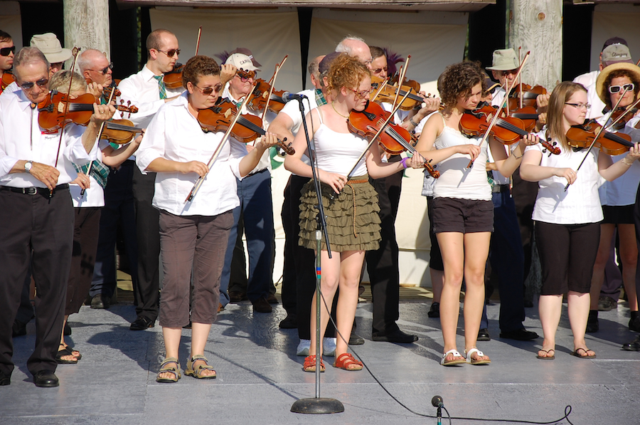 [dsc_5935.jpg] Third Group Number in Tribute to Members of the Cape Breton Fiddlers’ Association Who Have Passed Away Since Last Year