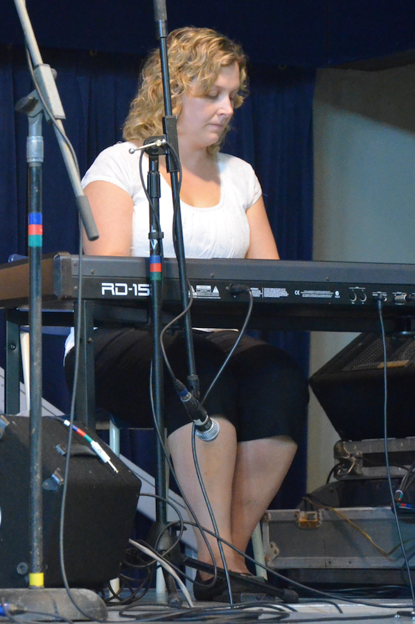 Leanne Aucoin on keyboards