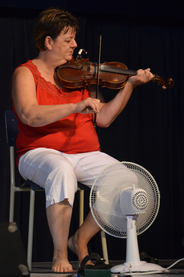 Brenda Stubbert on fiddle