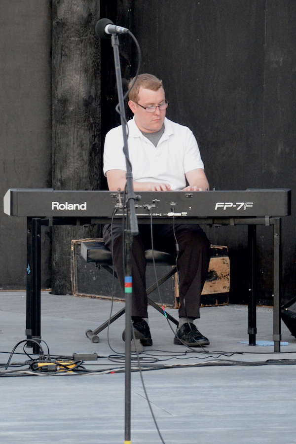 Colin MacDonald on keyboard