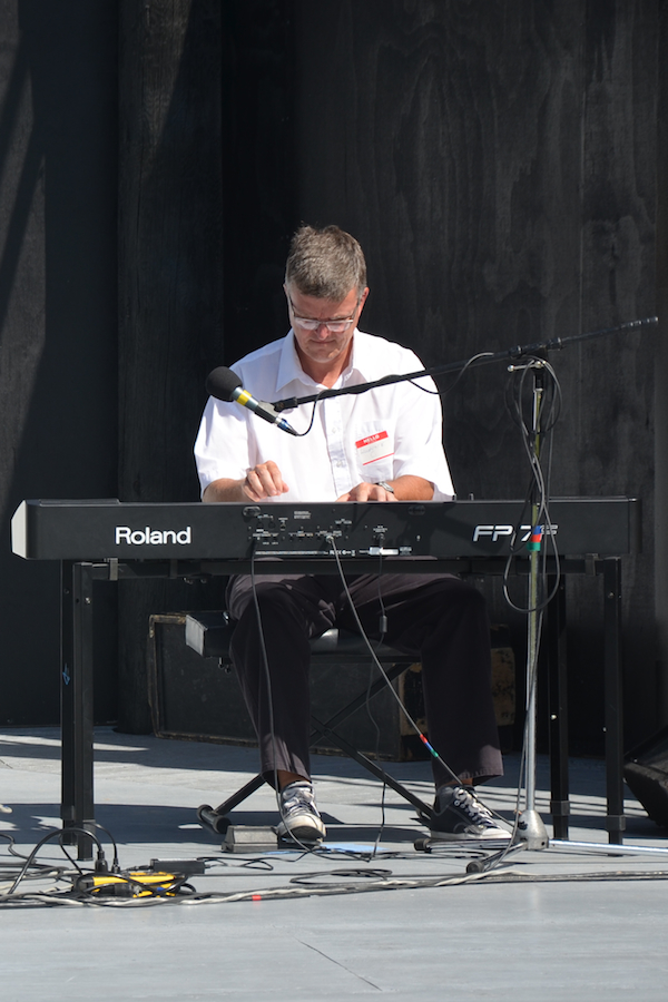 Lawrence Cameron on keyboard