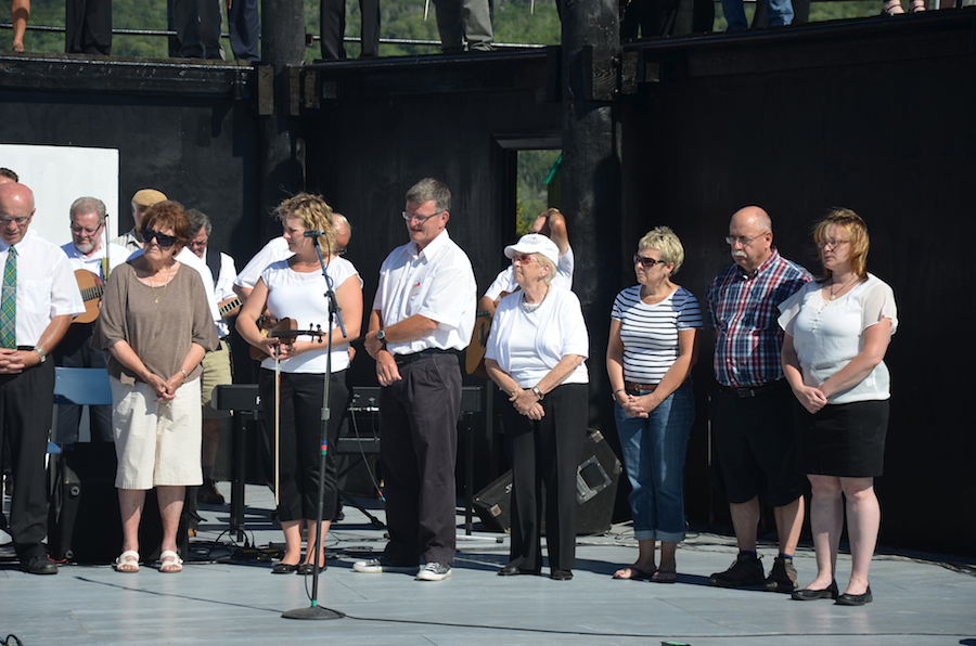 Cape Breton Fiddlers’ Association members during the tribute prayer