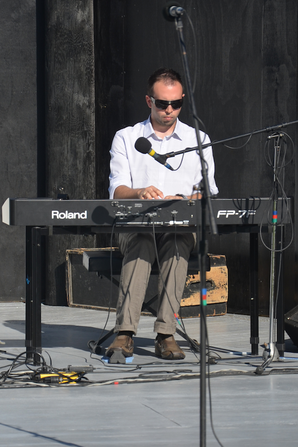 Kolten Macdonell on keyboard