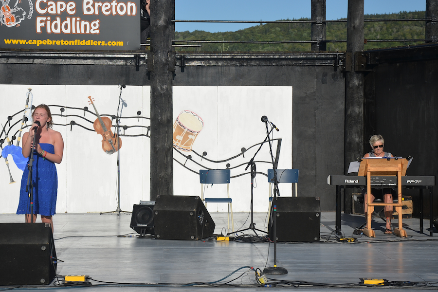 Margaret MacPherson singing accompanied by Carol Ann MacDougall on keyboard