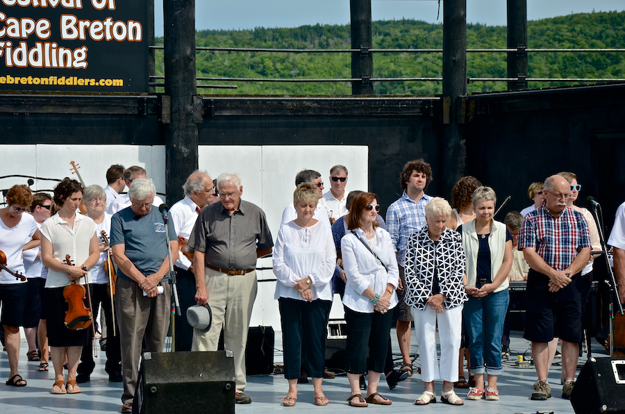 Cape Breton Fiddlers’ Association members during the tribute