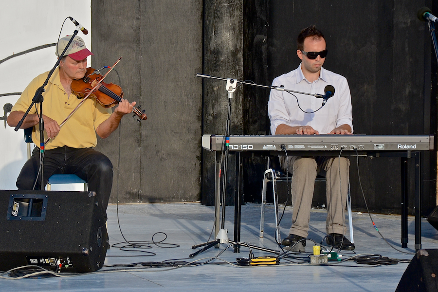 Roger Treat on fiddle accompanied by Kolten MacDonell on keyboard