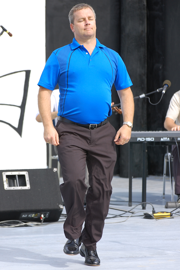 Rodney MacDonald step‑dancing