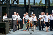 Cape Breton Fiddlers’ Association members during the tribute