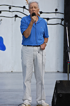 Fred McCracken singing a medley of Irish tunes