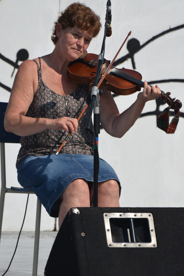Marlene Gallant on fiddle