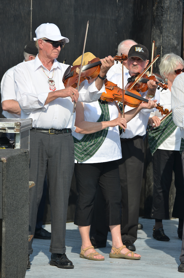 The Cape Breton Fiddlers’ Association plays a set in tribute