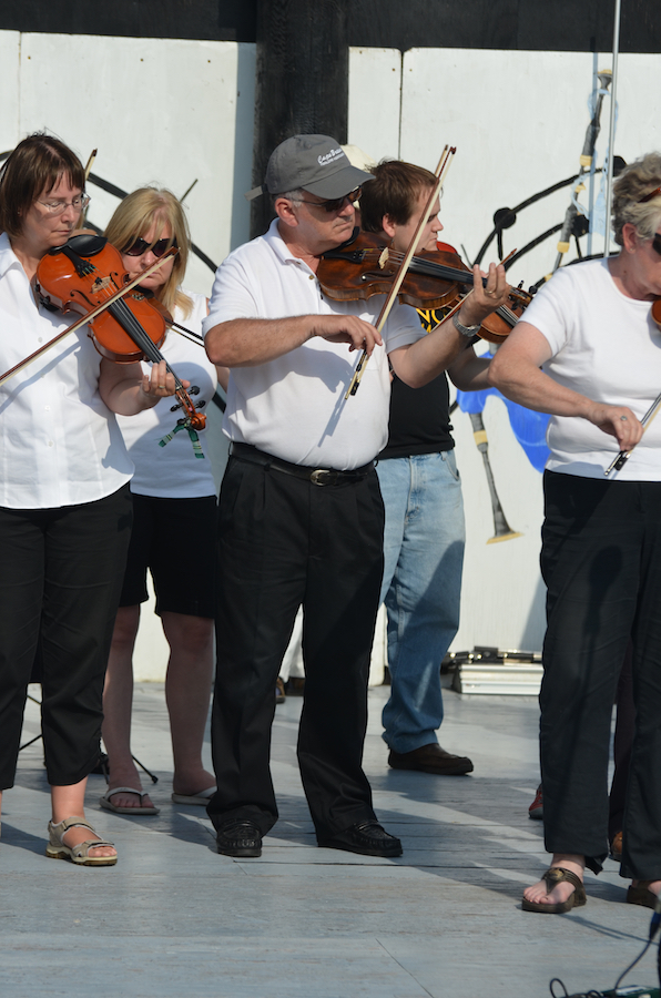The Cape Breton Fiddlers’ Association plays a set in tribute