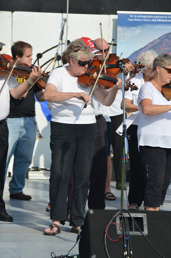 The Cape Breton Fiddlers’ Association plays a set in tribute
