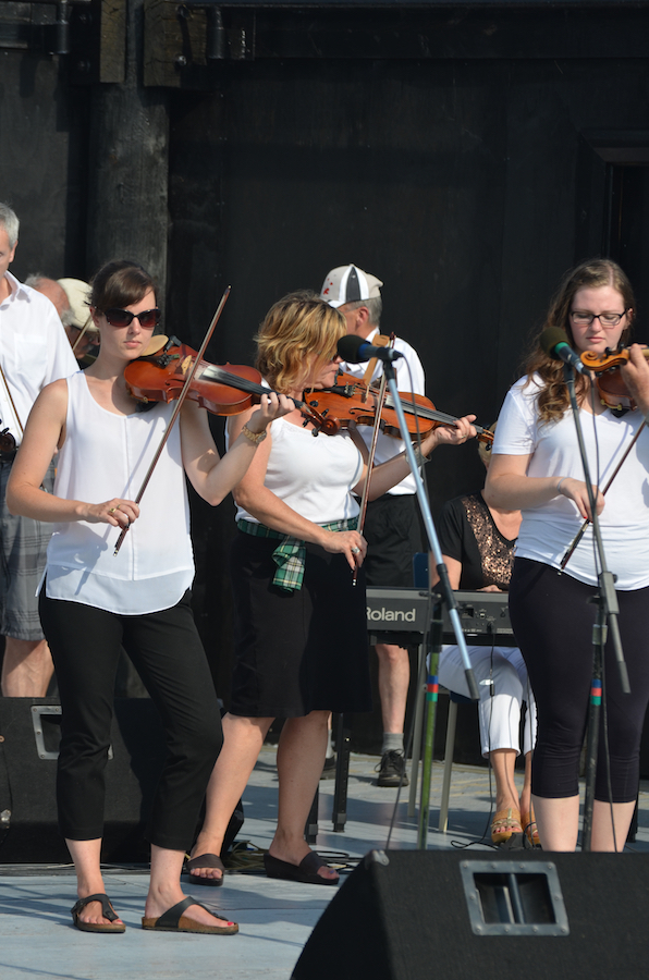 The Cape Breton Fiddlers’ Association plays a set in tribute