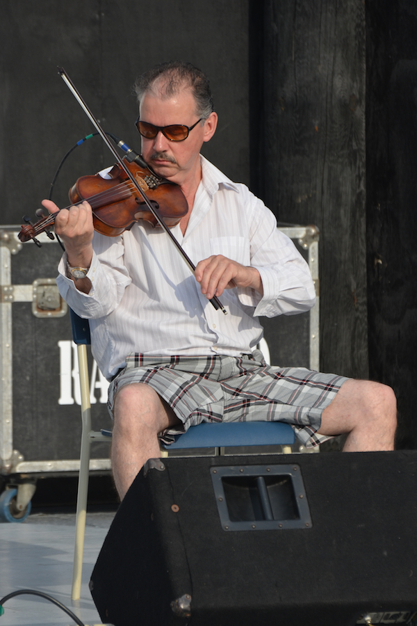 Larry Parks on fiddle