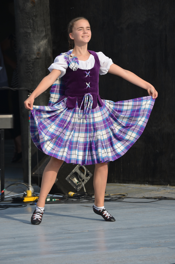 Isabelle Pilling highland dancing