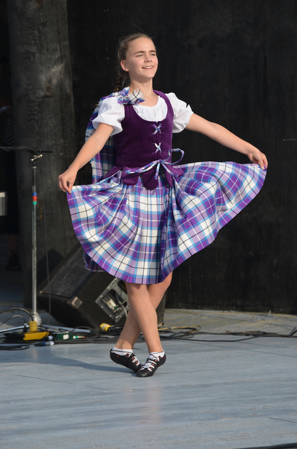 Isabelle Pilling highland dancing