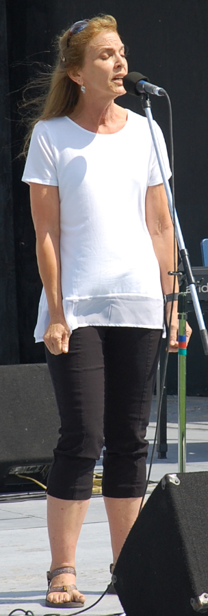 Carey Osborne singing Fiddler’s Green