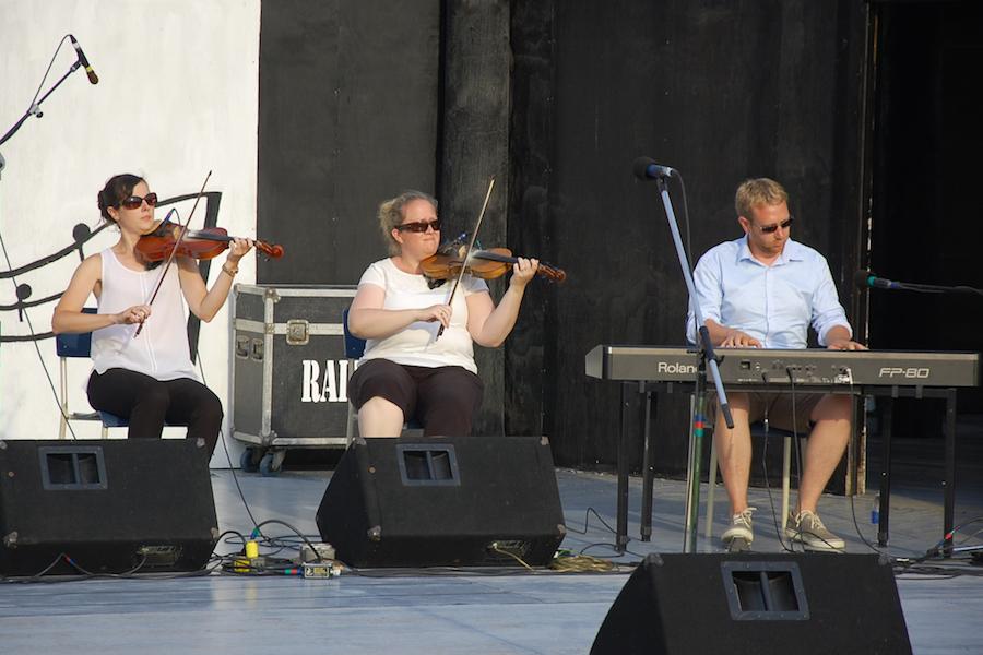 Stephanie MacDonald and Dara Smith-MacDonald on dual fiddles accompanied by Adam Young on keyboard