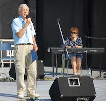 Fred McCracken singing Kitty Bawn O'Brien and a medley of Irish Tunes, accompanied by Janet Cameron on keyboard