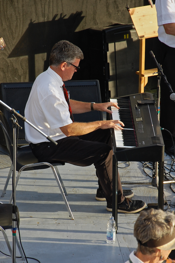 Lawrence Cameron on keyboard