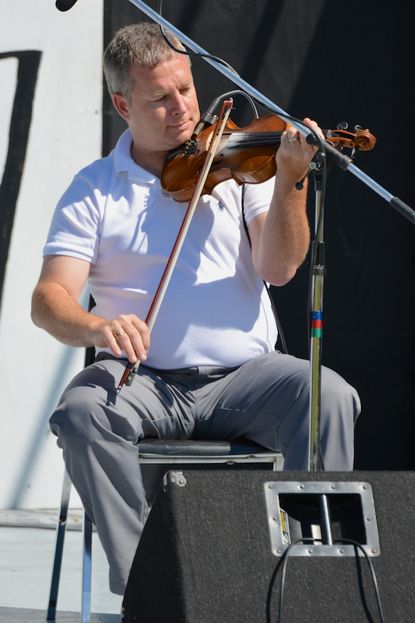 Rodney MacDonald on fiddle