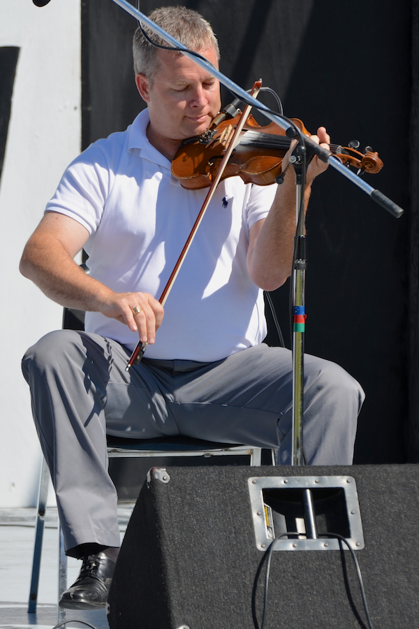 Rodney MacDonald on fiddle