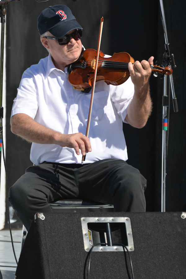 Bernard MacDonnell on fiddle