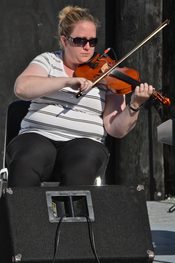 Dara Smith-MacDonald on fiddle