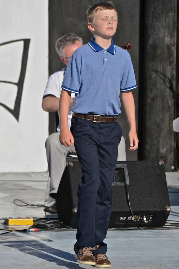 Iain MacQuarrie step-dancing