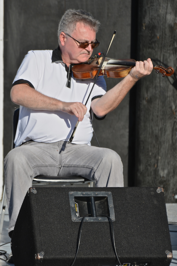 Howie MacDonald on fiddle