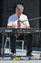 Lawrence Cameron on solo keyboard