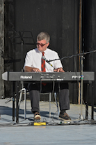 Lawrence Cameron on keyboard