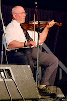 Donaldson MacLeod on fiddle