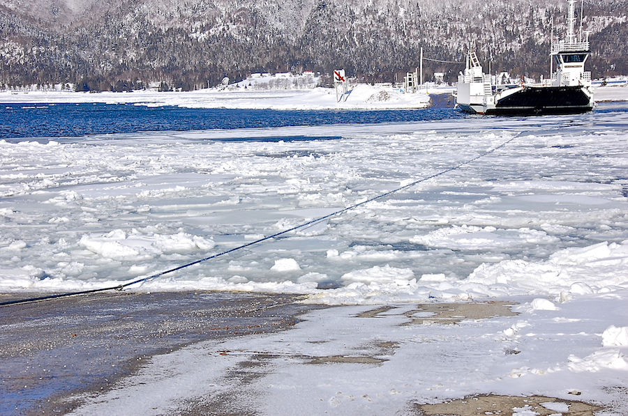 Ferry leaving the Jersey Cove landing