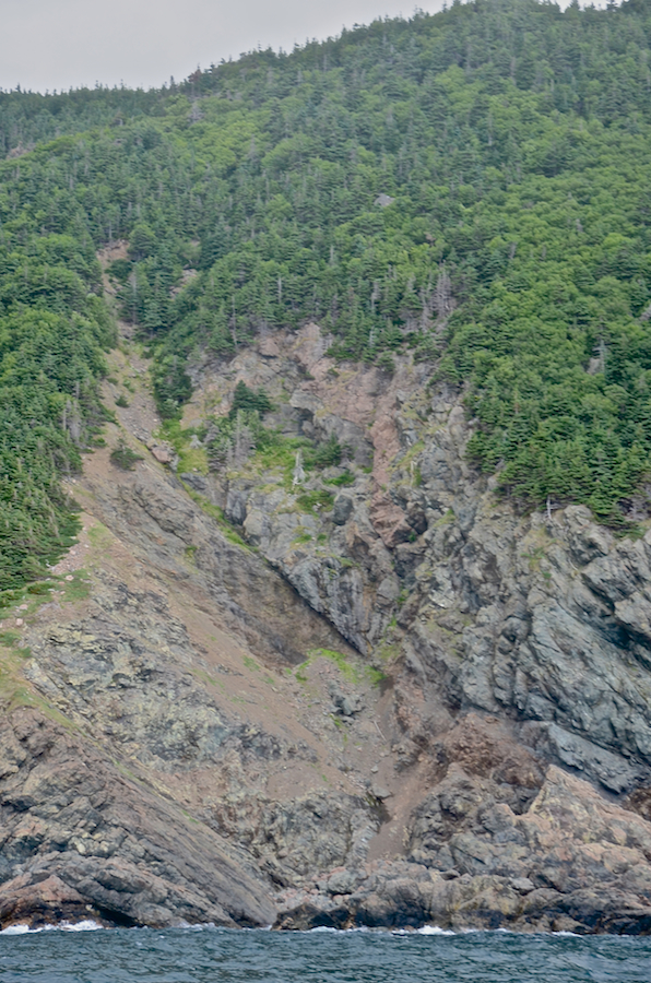 The gash on “Big Head Mountain”