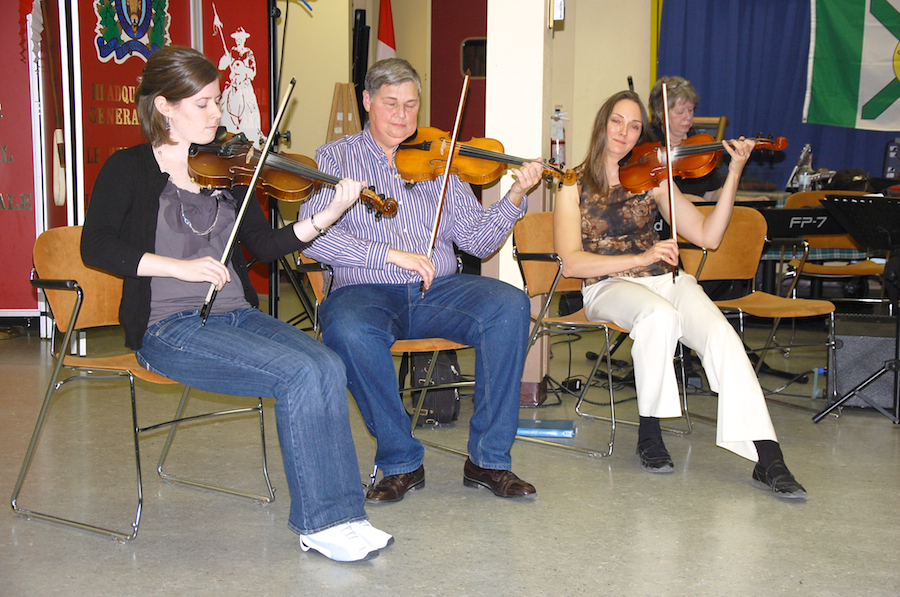 Photo of Ottawa Cape Breton Session jamming